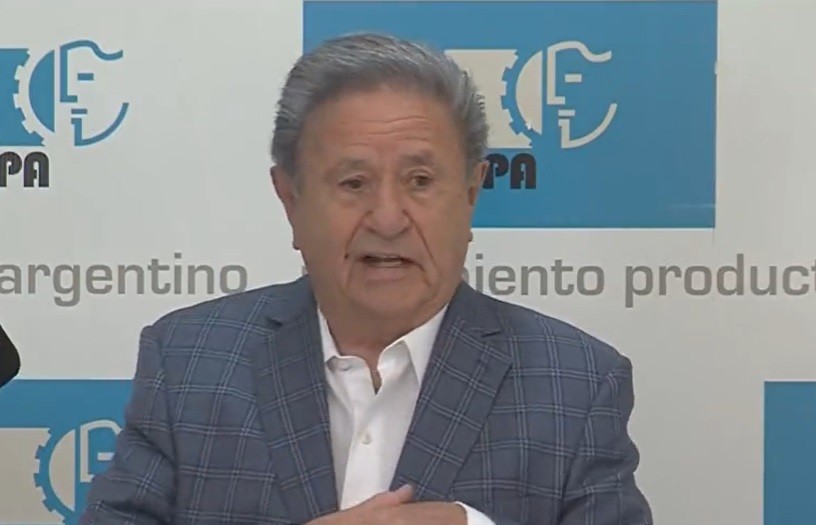 Duhalde pidió hacer una consulta popular  "sobre distintos temas básicos para la democracia" | Política y economía