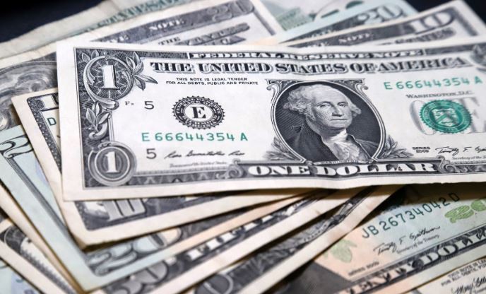 El dólar blue subió a $276 y el Banco Central compró US$ 140 millones | Política y economía
