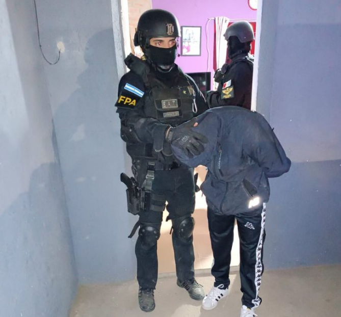 Detienen a madre e hijo por venta de drogas en Río Cuarto | Córdoba