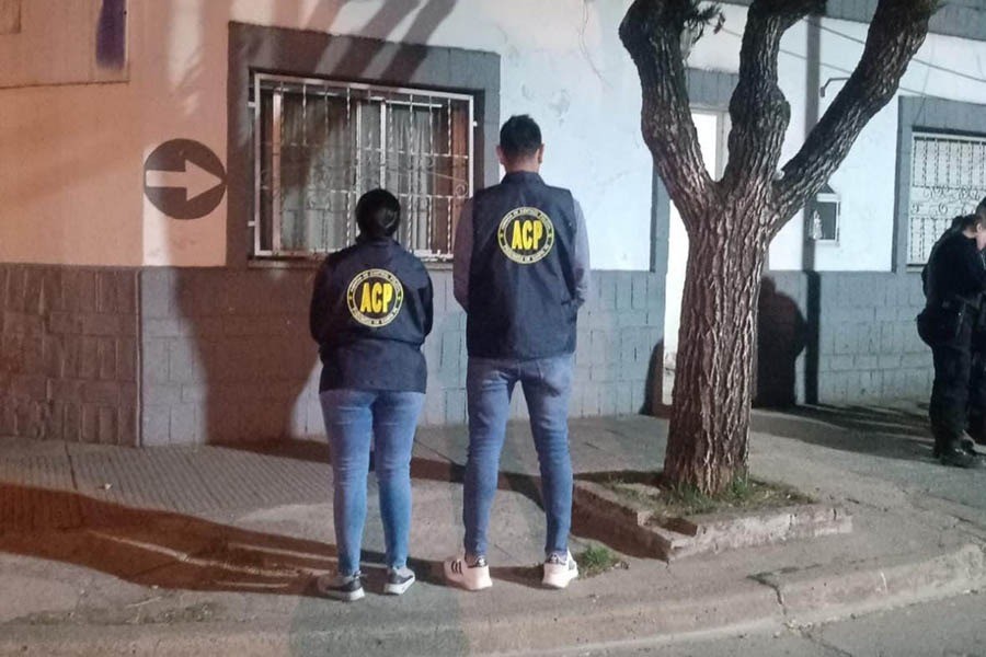 Policía a la cárcel por asaltar un comercio y usar una moto de la comisaría | Actualidad