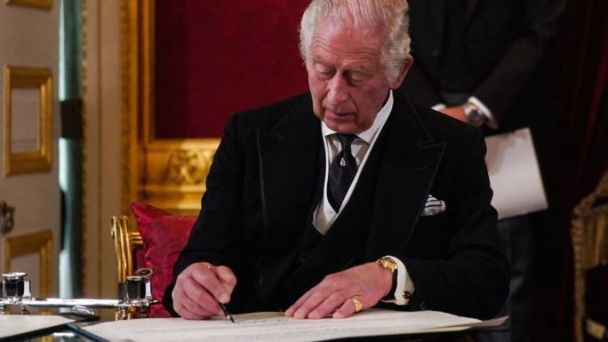 El Rey Carlos III despidió a decenas de empleados del Clarence House | Internacionales
