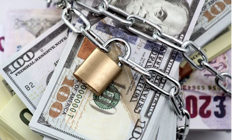 Cerruti reconoció inminentes cambios en el dólar turista | Política y economía