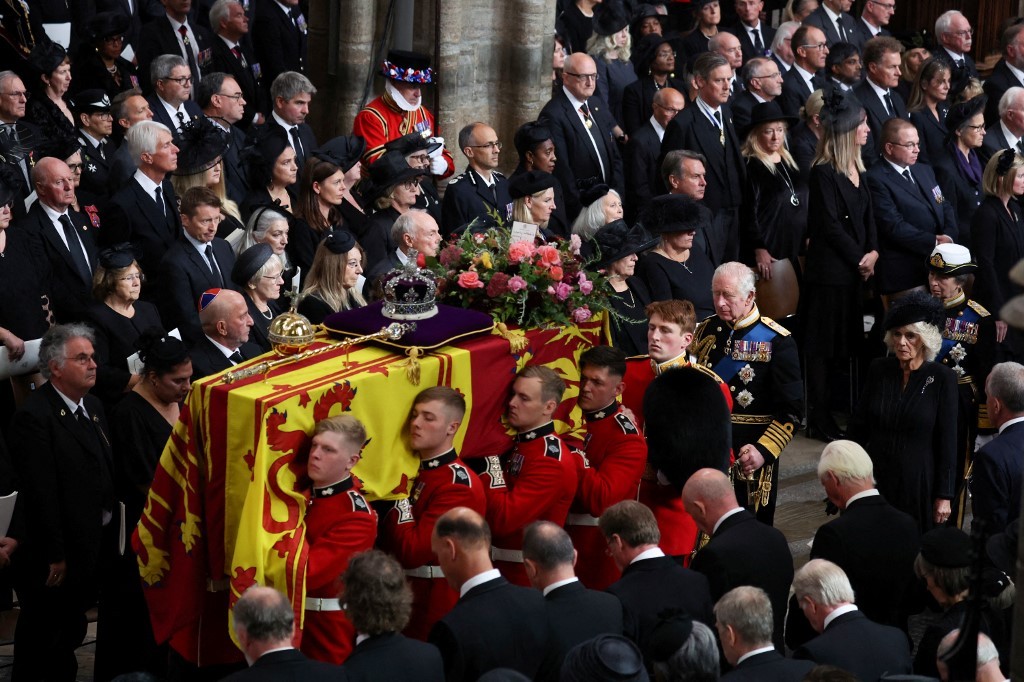 El Reino Unido despide a Isabel II con un funeral de gran despliegue en Londres | Internacionales