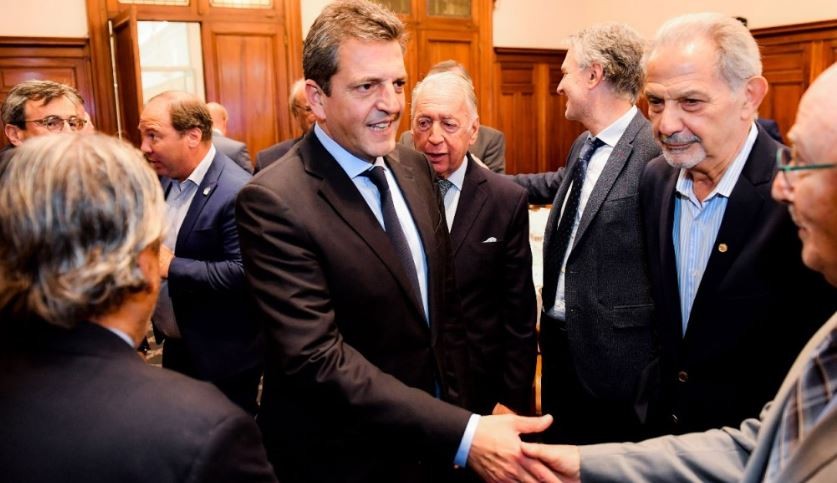 La UIA le pidió Massa que se eviten las interrupciones en la cadena productiva | Política y economía