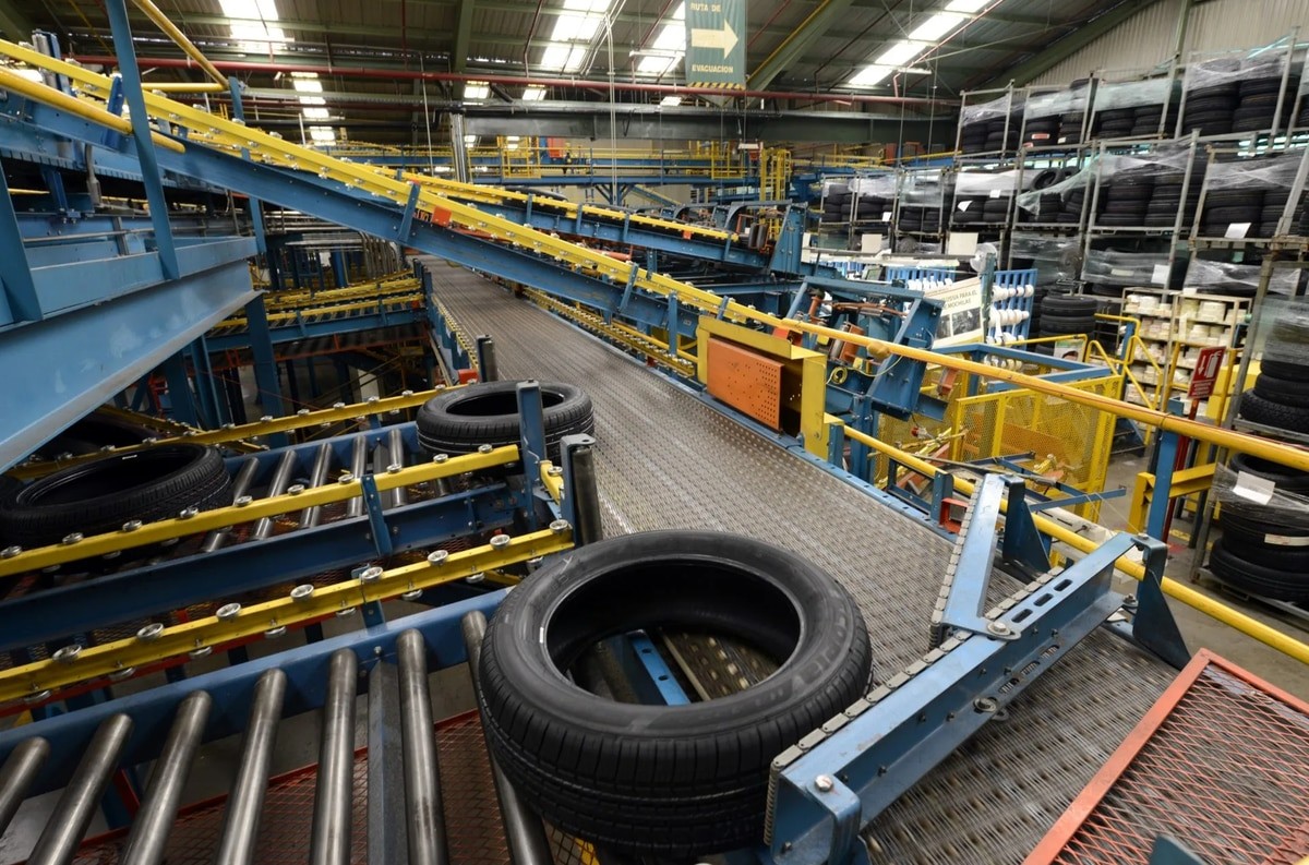 Bridgestone anunció el cierre temporal de su planta en Argentina | Actualidad