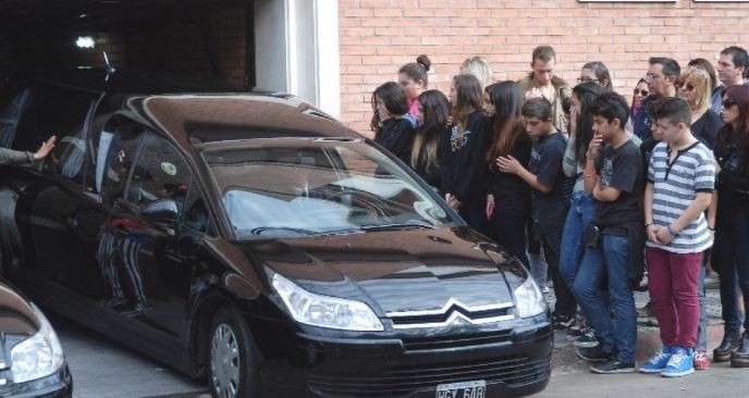 Inhumaron a los operarios fallecidos en la explosión de una refinería en Neuquén | Actualidad