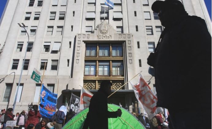 Marcha piquetera y amenaza de acampe frente al Ministerio de Desarrollo Social | Actualidad