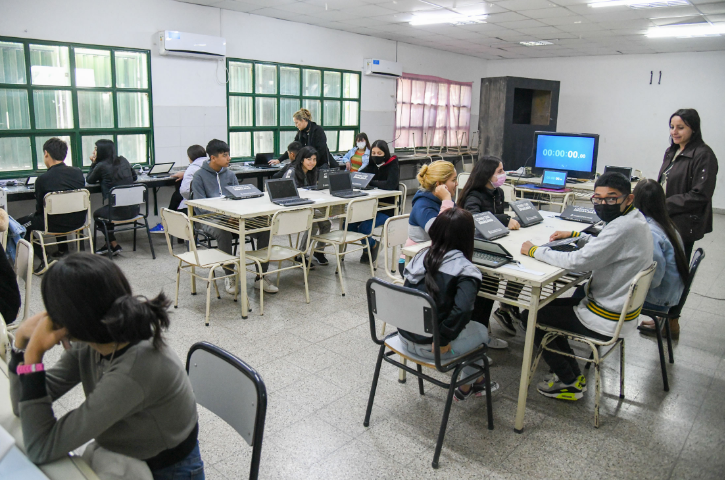 El 91% de los estudiantes seleccionados participó del primer día de aplicación de la prueba PISA | Córdoba