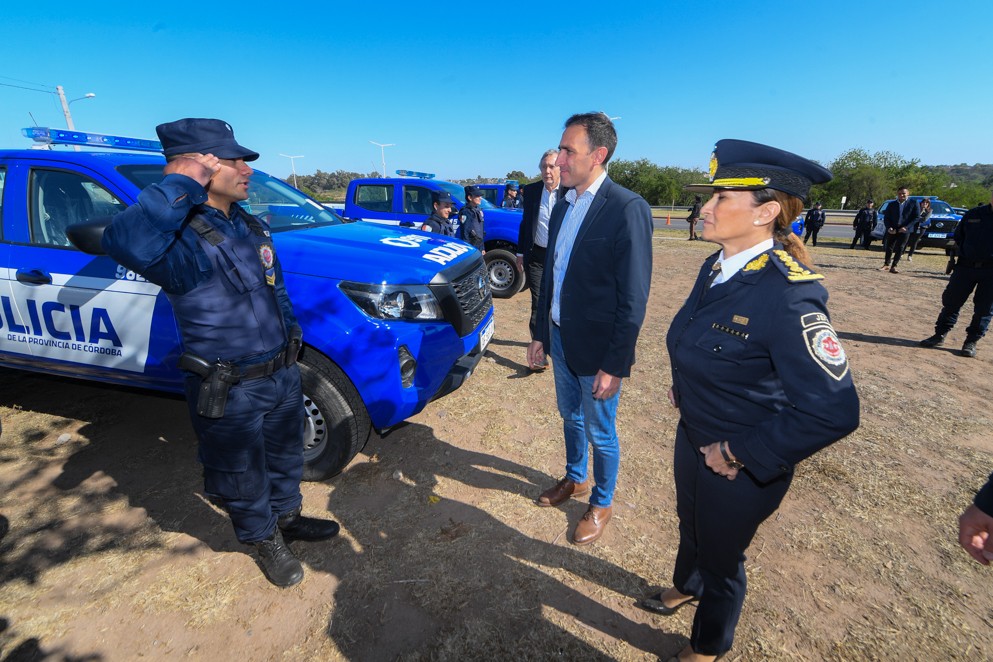 Entregaron equipamiento policial y anunciaron medidas en la lucha contra la inseguridad | Córdoba