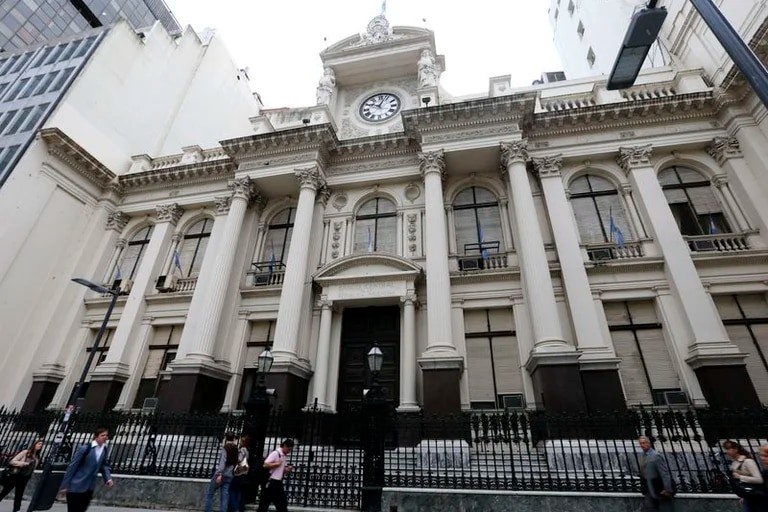 El Banco Central comenzó octubre con compras por USD 45 millones en el mercado | Política y economía