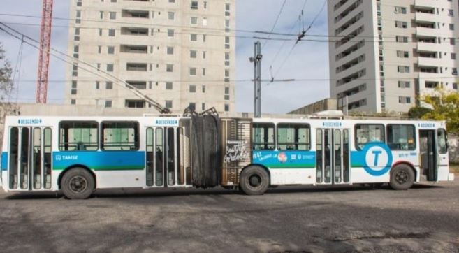 Córdoba: una chofer de trolebús discriminó a una pasajera trans y ahora deberá pagar $150 mil | Córdoba