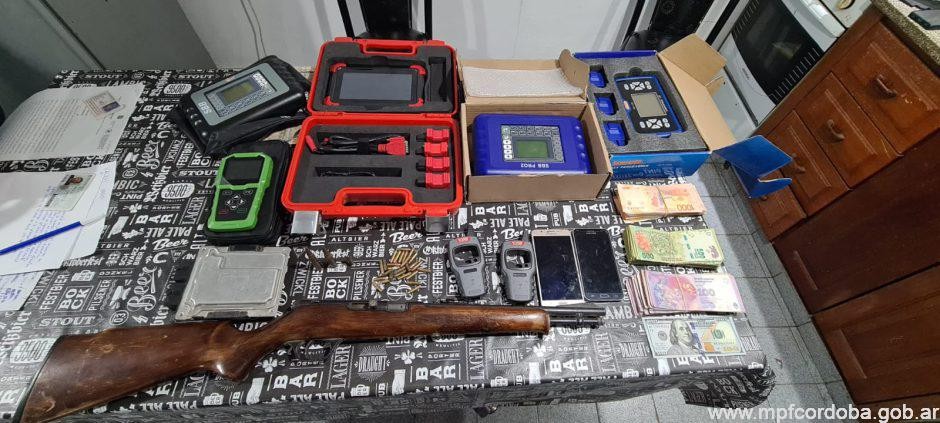 Desarticulan una banda que robaba autos y vendía autopartes: hay 21 detenidos | Córdoba