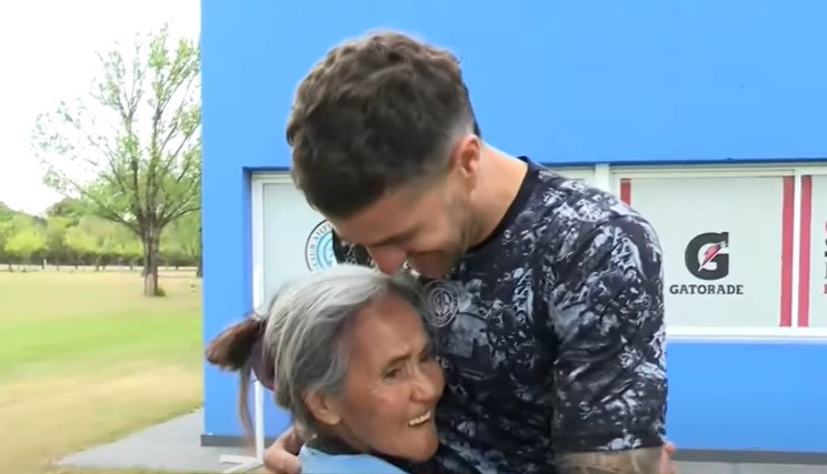 Regalo de cumpleaños para Mercedes: conoció al plantel de Belgrano | Córdoba