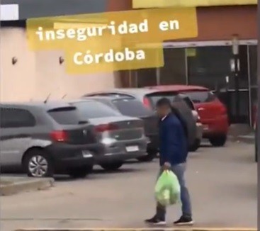 Denuncia de robo en vivo: filmó a un ladrón robando una rueda de auxilio | Córdoba