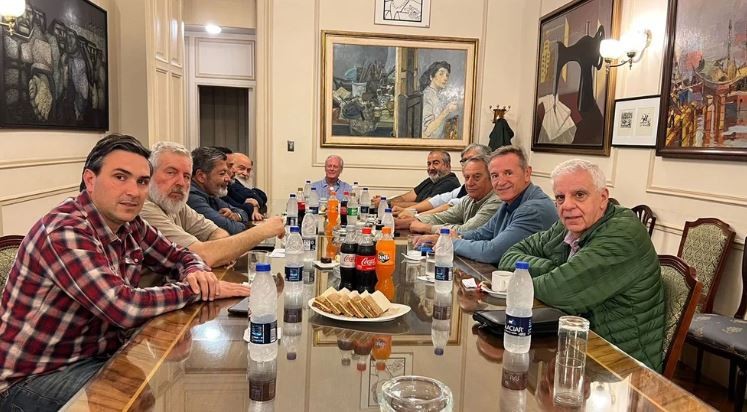 La CGT y los movimientos sociales se reunieron para trabajar en un frente común para 2023 | Política y economía