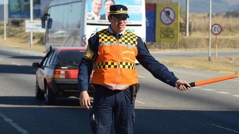 Cortes en rutas de la provincia por los fuertes vientos y polvo en suspensión | Córdoba