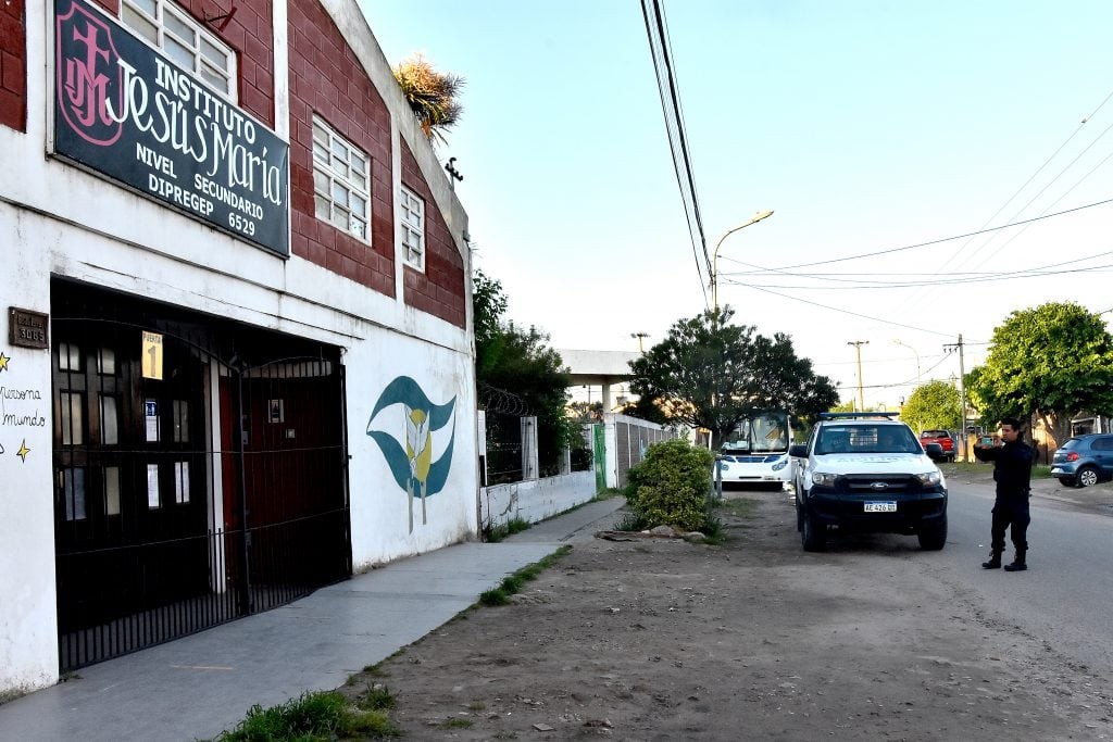 Alumno llevó gas pimienta a la escuela: otros 6 chicos terminaron intoxicados | Actualidad