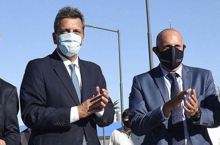 El Gobierno se reúne con transportistas tras amenaza de paro: qué pide el gremio | Actualidad