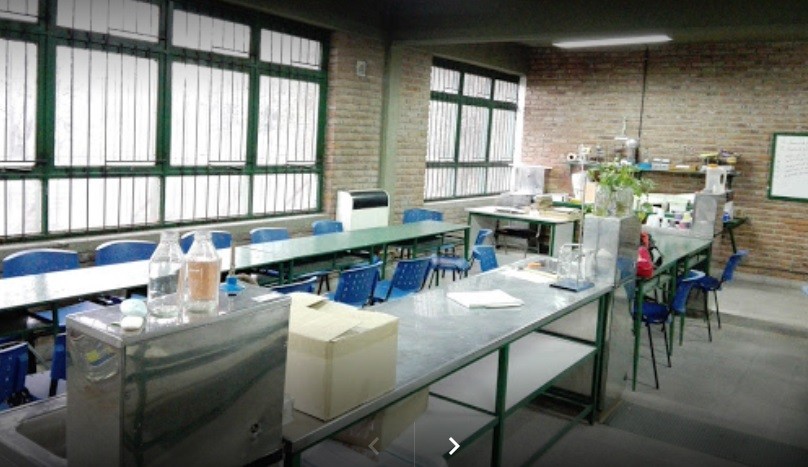 Alumna sufrió quemaduras en el 30% de su cuerpo durante un experimento de química en una escuela | Actualidad