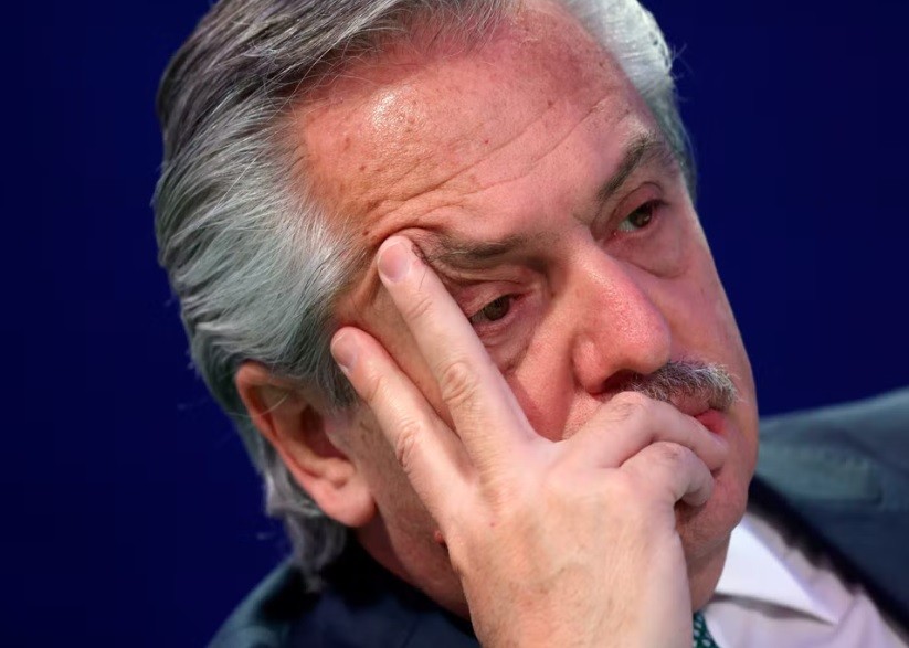 Alberto Fernández: tras descompensarse, le diagnosticaron una gastritis erosiva | Política y economía