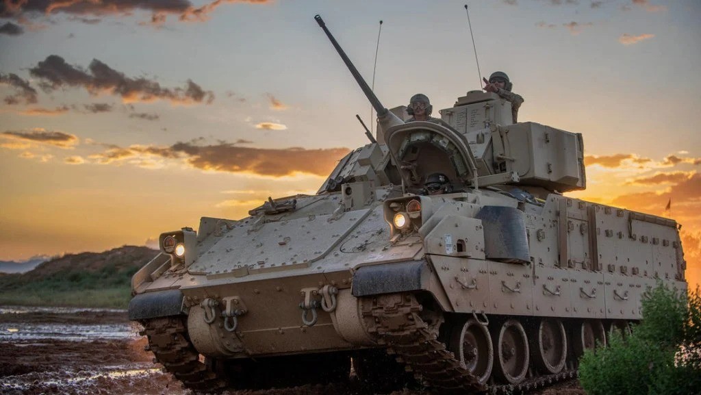 Texas enviará vehículos blindados a la frontera con México para combatir la inmigración ilegal | Internacionales