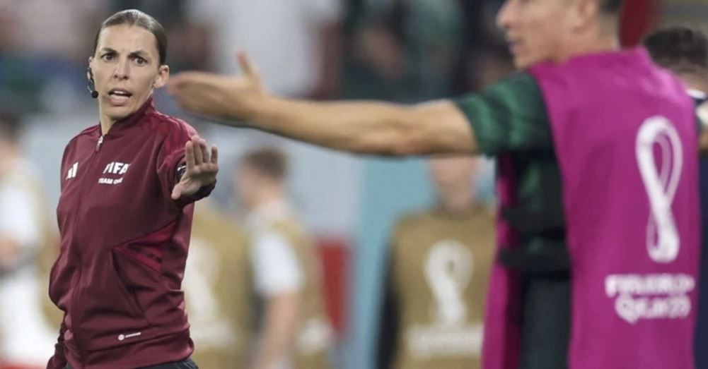 Quién es Stephanie Frappart, la primera árbitro mujer que participó de un Mundial | Deportes