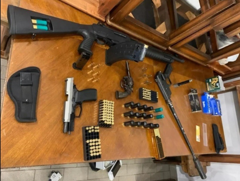 Una estadounidense conoció a un hombre de La Plata por internet, viajó a visitarlo y él intentó balearla | Actualidad