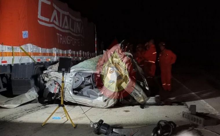 Murió tras chocar con su auto a un camión en la autopista Córdoba-Rosario | Córdoba