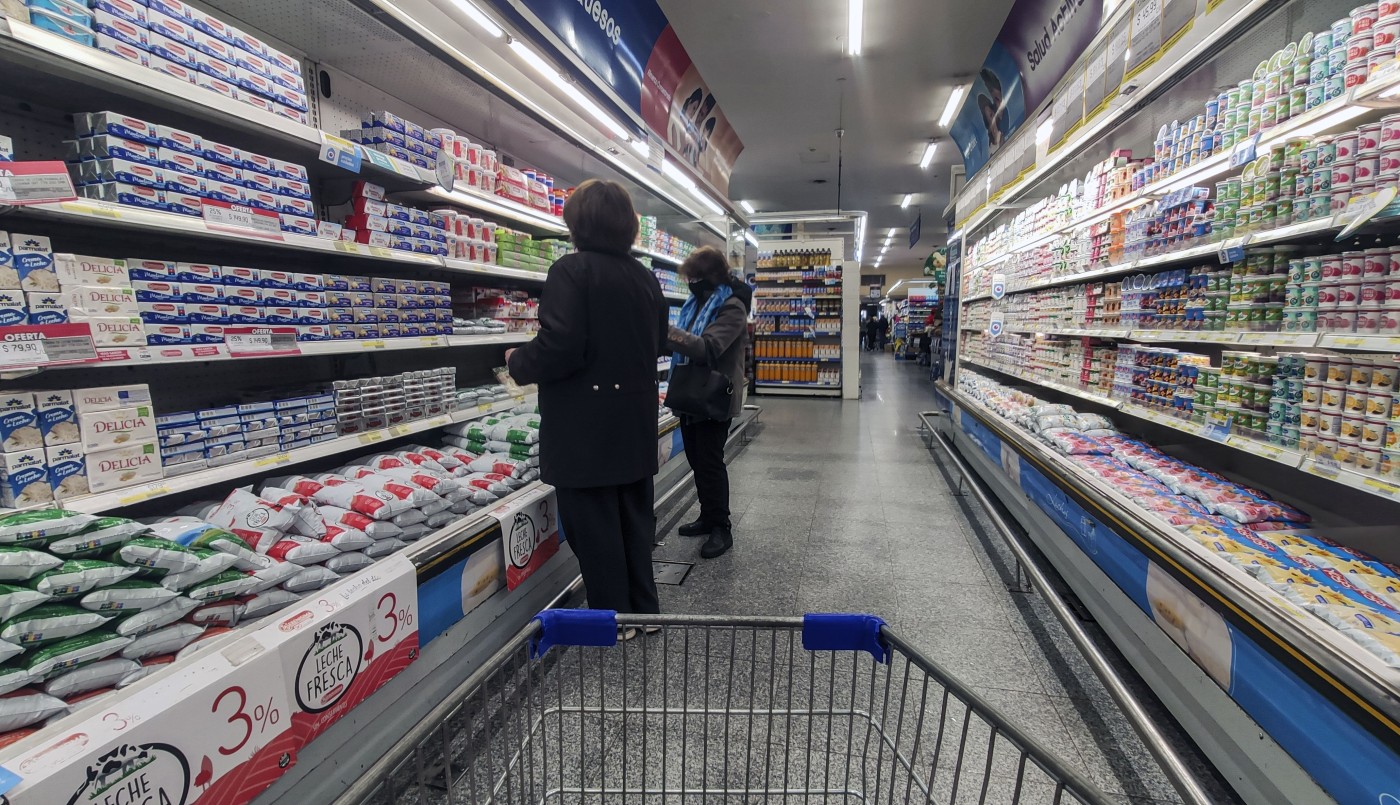 Nuevo golpe al bolsillo: qué servicios aumentan en febrero | Política y economía