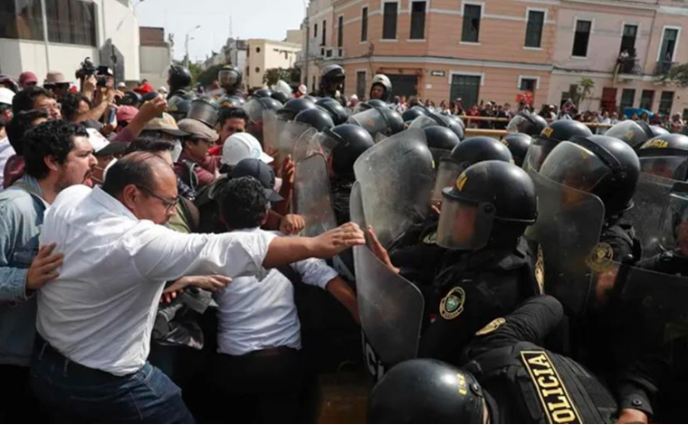 Perú: murió un manifestante en Lima y ya son 48 los fallecidos | Internacionales
