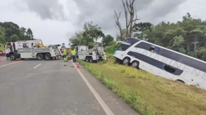 Tragedia en Brasil: son cinco los argentinos fallecidos tras volcar un micro en una ruta | Actualidad