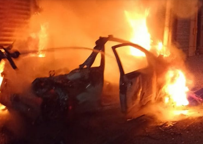 Una persecución terminó con una explosión y fuga en barrio San Vicente | Córdoba