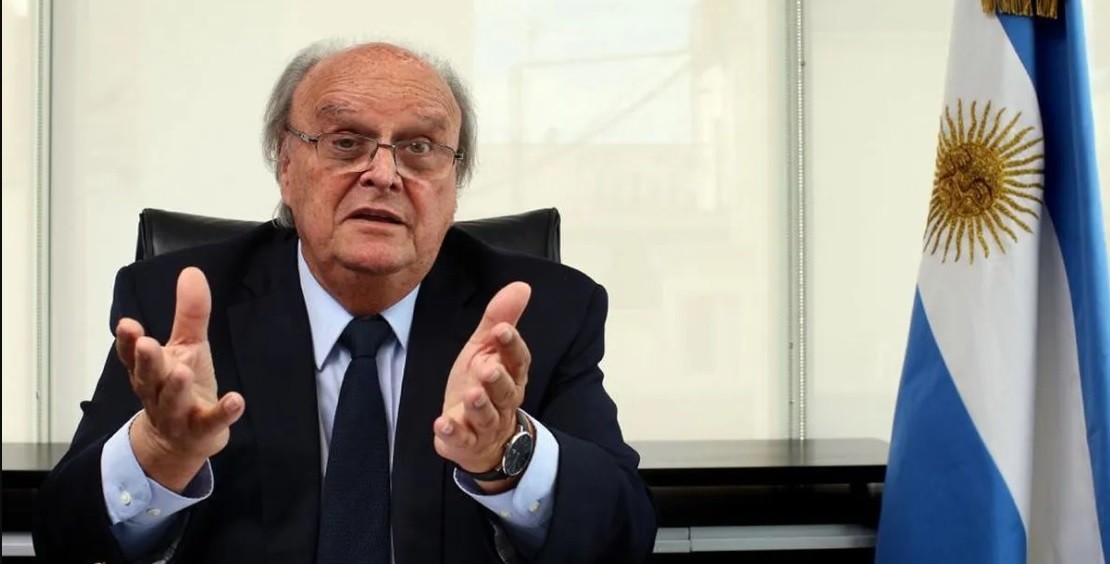 El Gobierno admite que la inflación de enero será "más alta" a la esperada: "La gente compra con precios que no debería convalidar" | Política y economía