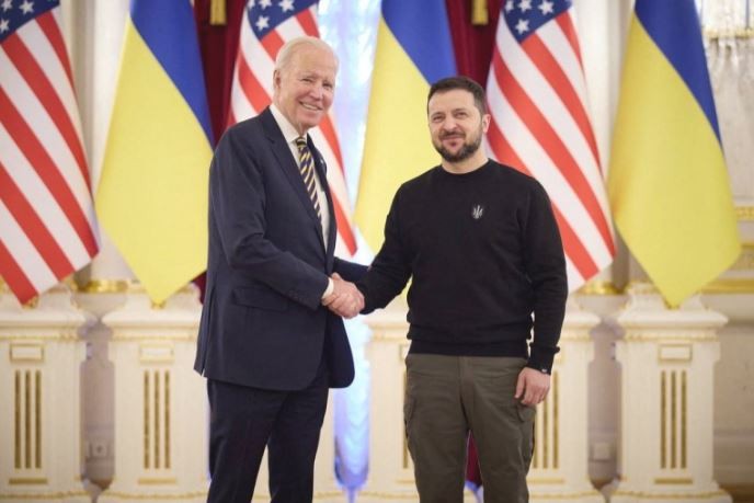 Joe Biden visitó Kiev sin previo aviso en vísperas del aniversario de la guerra | Internacionales