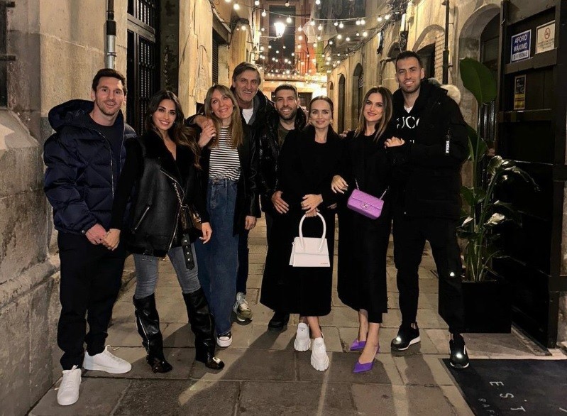 En medio de las dudas por su renovación con PSG, Messi volvió a Barcelona | Deportes