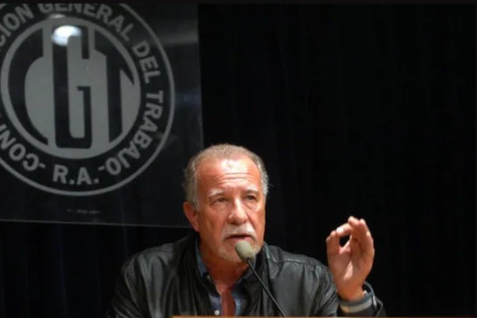 El sindicalismo marca la cancha: "Nadie firmará un acuerdo que no tenga cláusula de revisión" | Política y economía