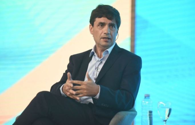 Lacunza: "La historia económica argentina de los últimos 40 años se parece bastante a un vía crucis" | Política y economía