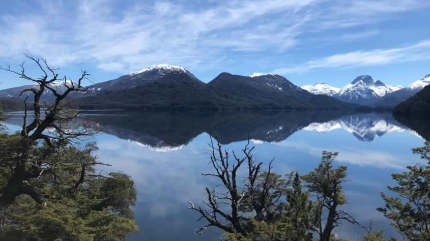 Bariloche: murió una turista que se arrojó al Nahuel Huapi a rescatar una pelota | Actualidad