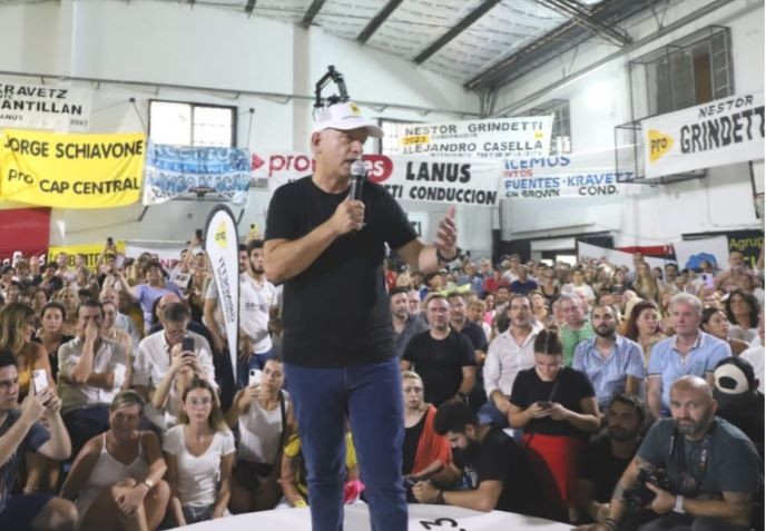 Grindetti formalizó su candidatura en Buenos Aires: "A la provincia hay que darla vuelta como una media" | Política y economía