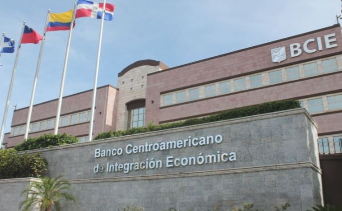 BCIE prestará US$ 400 millones a la Argentina para mejorar la alimentación de 2,4 millones de familias vulnerables | Política y economía