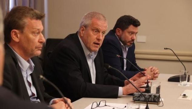 El Gobierno ofreció un 30% de aumento salarial a los docentes y no docentes universitarios | Política y economía