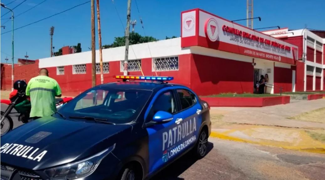 Buenos Aires: Balacera a metros de una escuela: tiros, palazos y destrozos en una interna de la barra de Los Andes | Actualidad