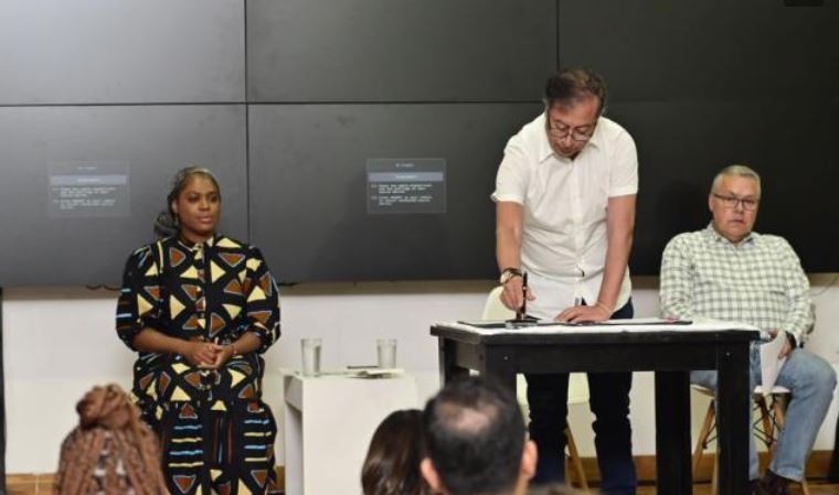 Colombia permite salidas a 5.000 reclusas cabeza de familias para cuidar a sus hijos | Internacionales