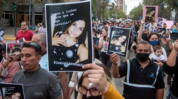 Neuquén: imputaron a dos médicos por la muerte de una niña de 11 años | Actualidad