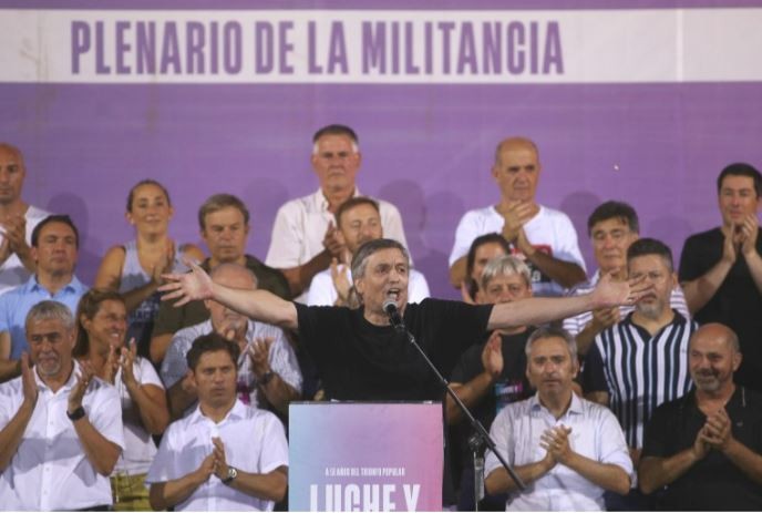 Máximo Kirchner: "Hay compañeros más interesados en ganarle a Cristina que en sacar el país adelante" | Política y economía