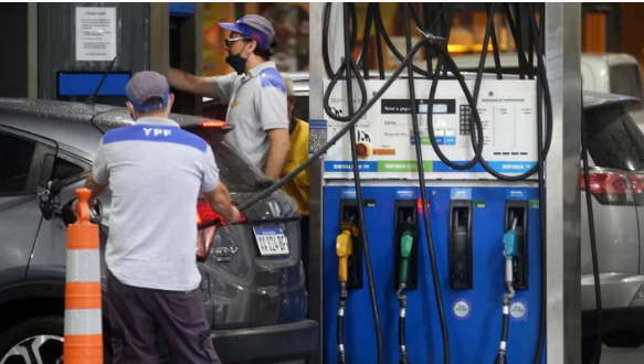 Golpe al bolsillo: Esta semana aumentarán nuevamente los combustibles | Política y economía