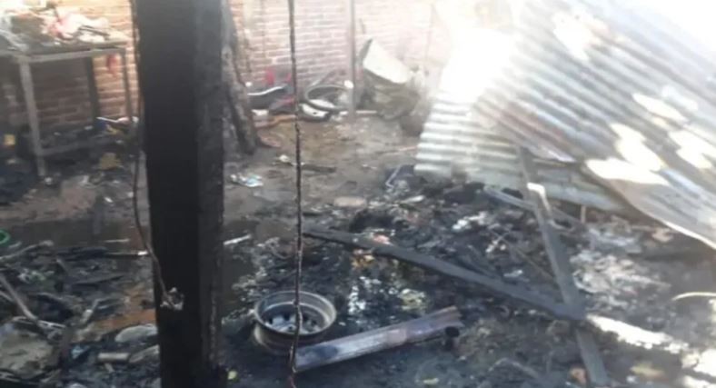 Corrientes: un niño de 10 años salvó la vida de su hermanita al rescatarla del incendio de su casa | Actualidad