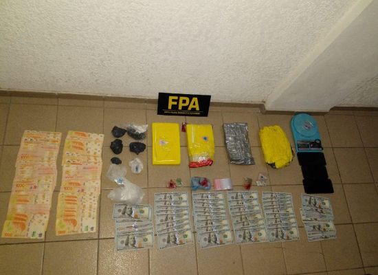 Detienen a extranjera con pedido de captura y secuestran más 12.000 dosis de drogas | Córdoba