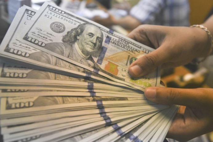 El dólar continúa en alza y alcanzó un nuevo récord | Política y economía