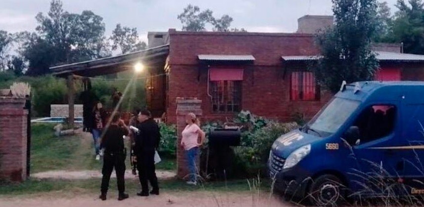 Llamaron a la Policía por la desaparición de una nena en una quinta: la hallaron ahogada en la pileta | Actualidad